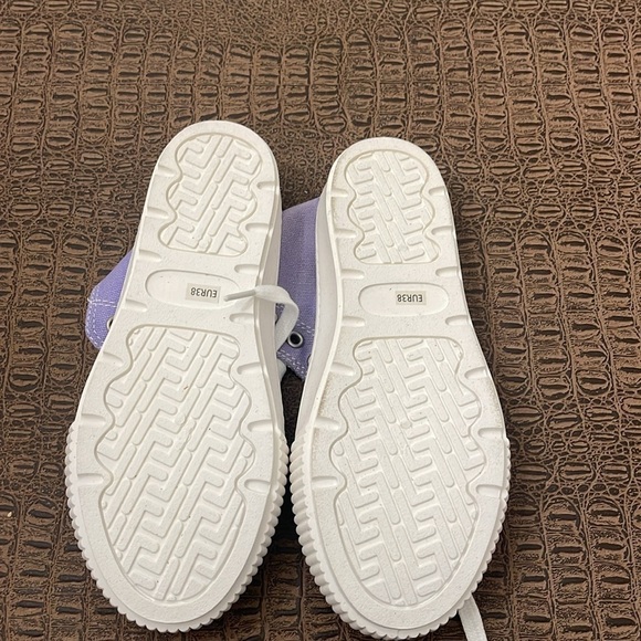 purple high top canvas sneakers size 7.5 ( 38) - Picture 5 of 7